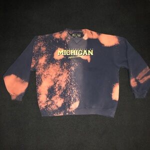 Michigan Wolverines. Embroidered Tie Dye Sweater. Navy Blue color. Size XL.